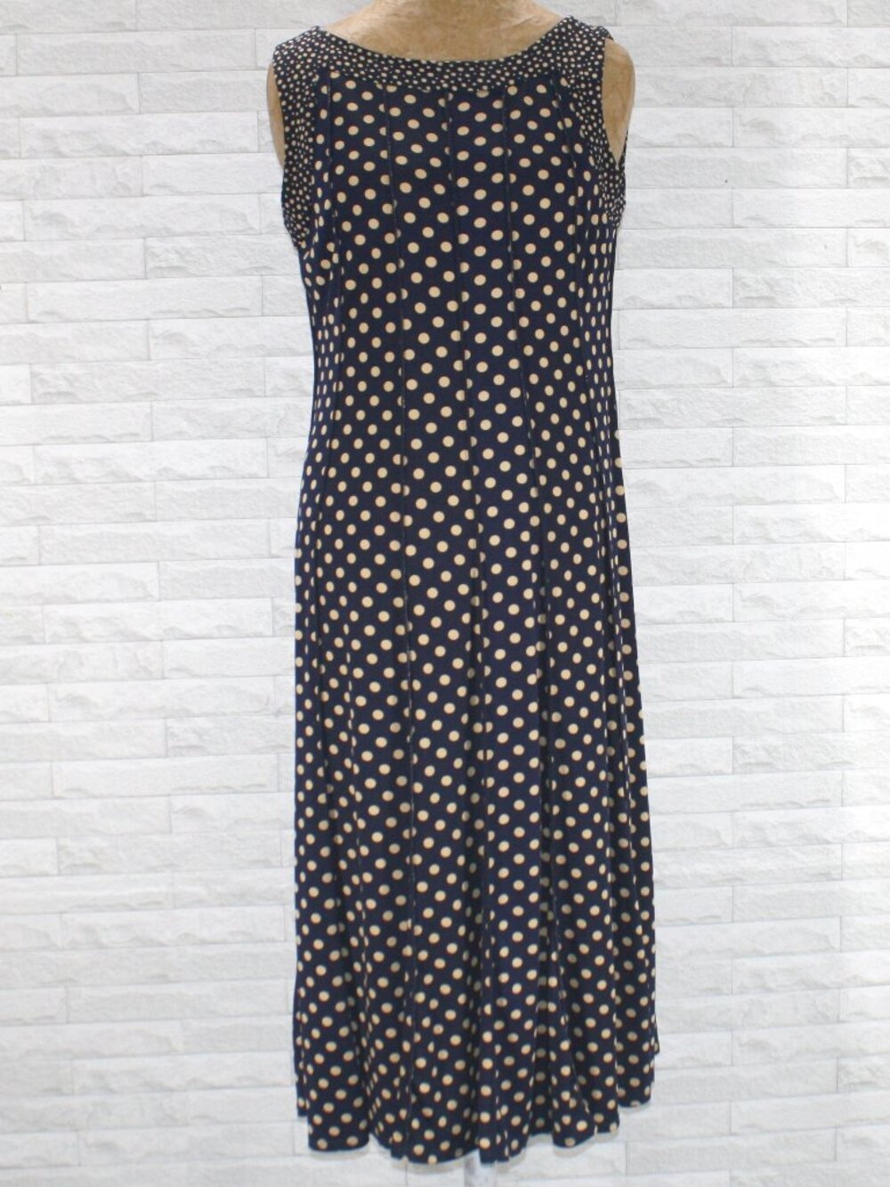 PERCEPTIONS Dress Sleveless Polka Dot Stretch Midi Navy Blue Tan Medium
